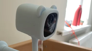 EZVIZ BM1 review 2 showing side of monitor