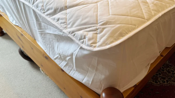 Simba Performance Mattress Protector - corner of protector