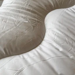 Dreams Dream Team Ultimate Washable duvet - close-up of stitch