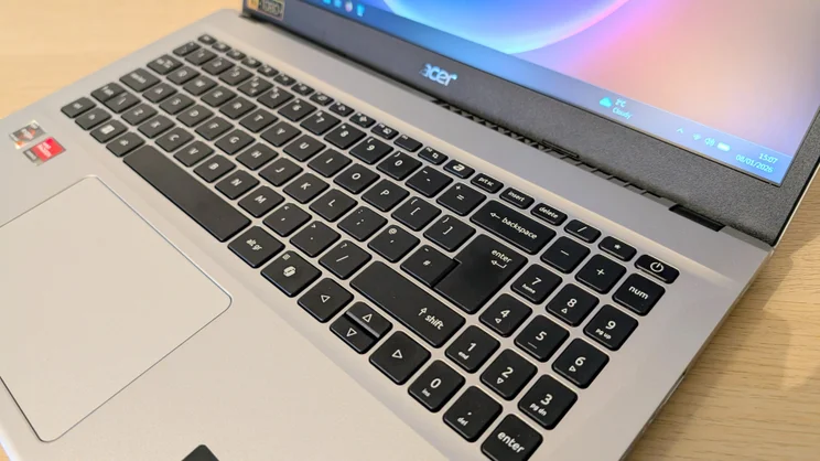 A close up of the Acer Aspire Go 15 (AG15-42P)'s keyboard