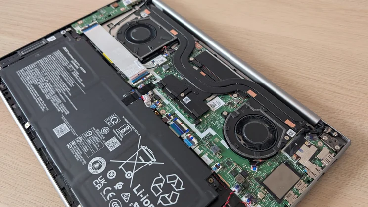 The Acer Swift 16 AI's internal layout