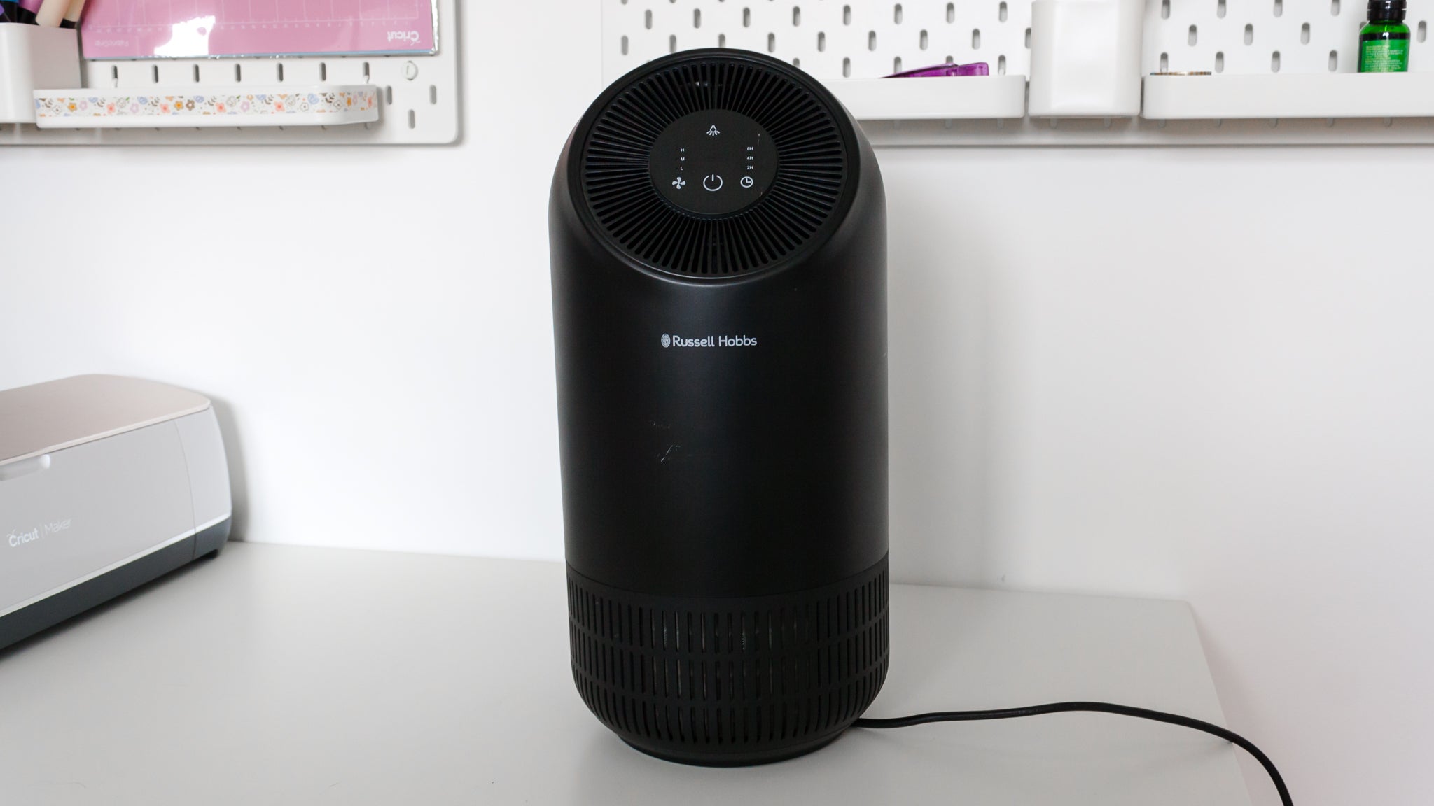 Russell Hobbs RHAP1001B: Clean Air Compact: Best air purifier for small spaces