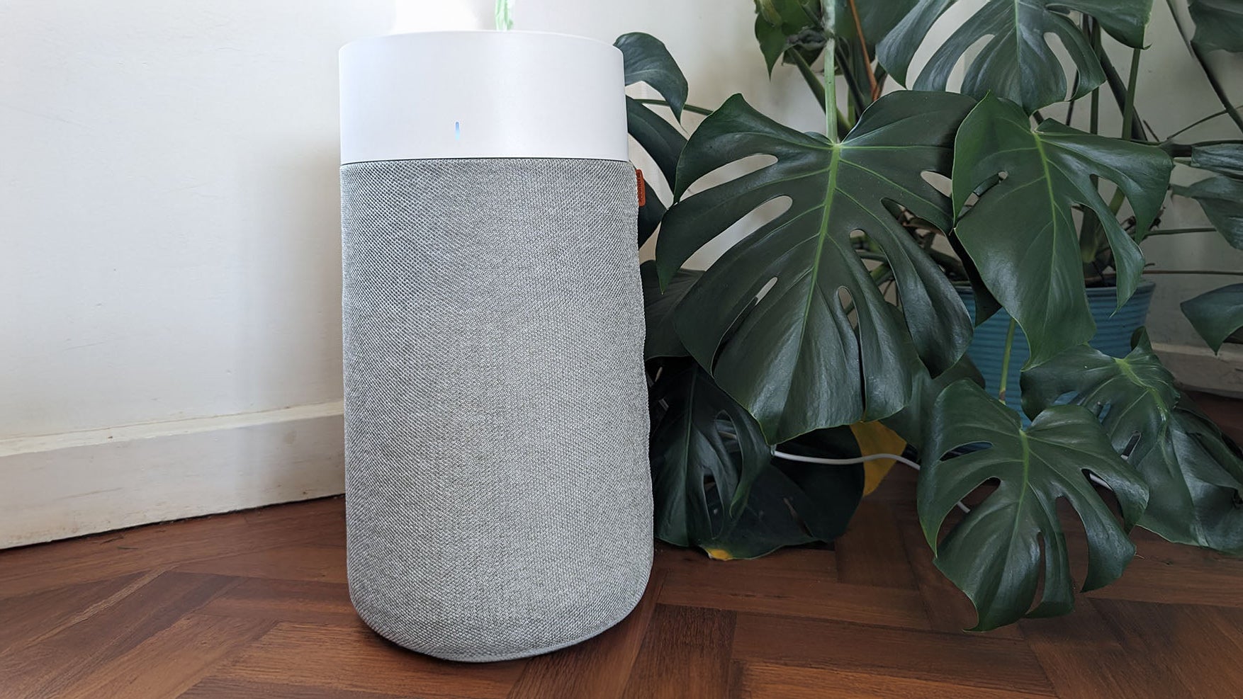 Blueair Blue Max 3250i: Best air purifier for mid-sized rooms