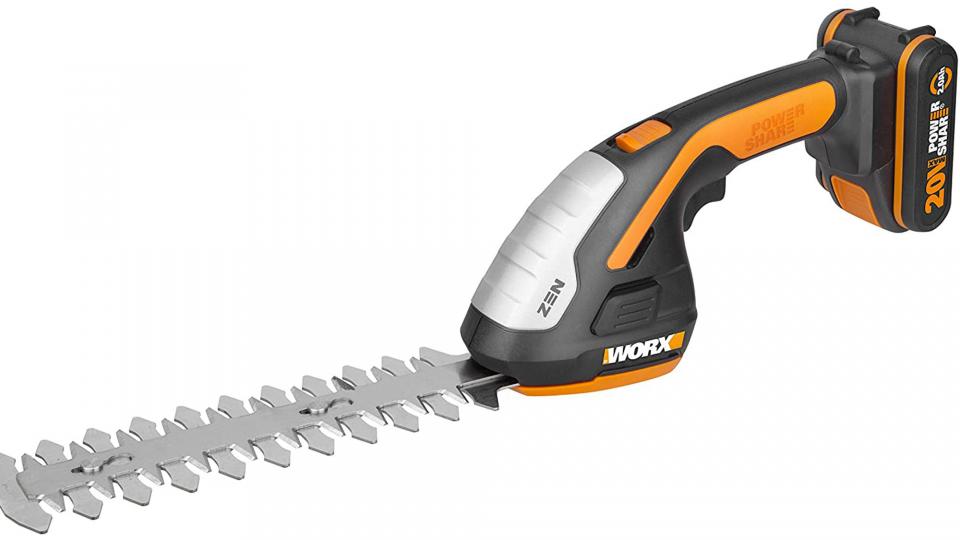 Worx WG801E trimmer on a white background