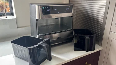 The Cuisinart Tri Zone 13.6l Air Fryer & Oven on a kitchen worktop, with both drawer compartments removed
