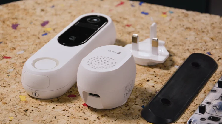 Doro Hemma Doorbell box contents, laid out on a cork surface