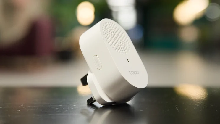 Link Tapo D235 chime from left