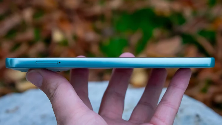 Motorola Moto G56 side view