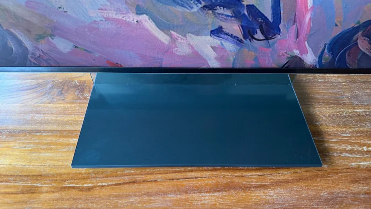 Front view of the stand of the Samsung R95H Micro LED TV