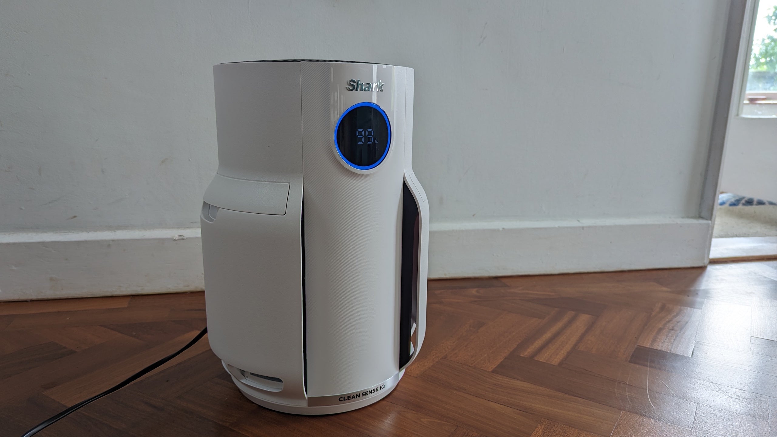 Shark Neverchange - In action