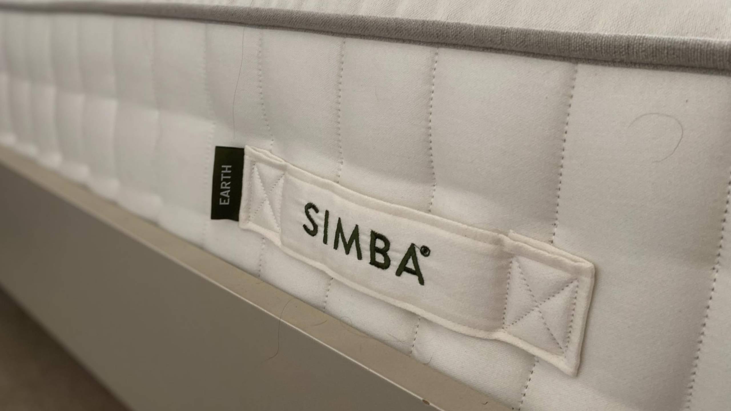 Simba Earth Apex mattress handle