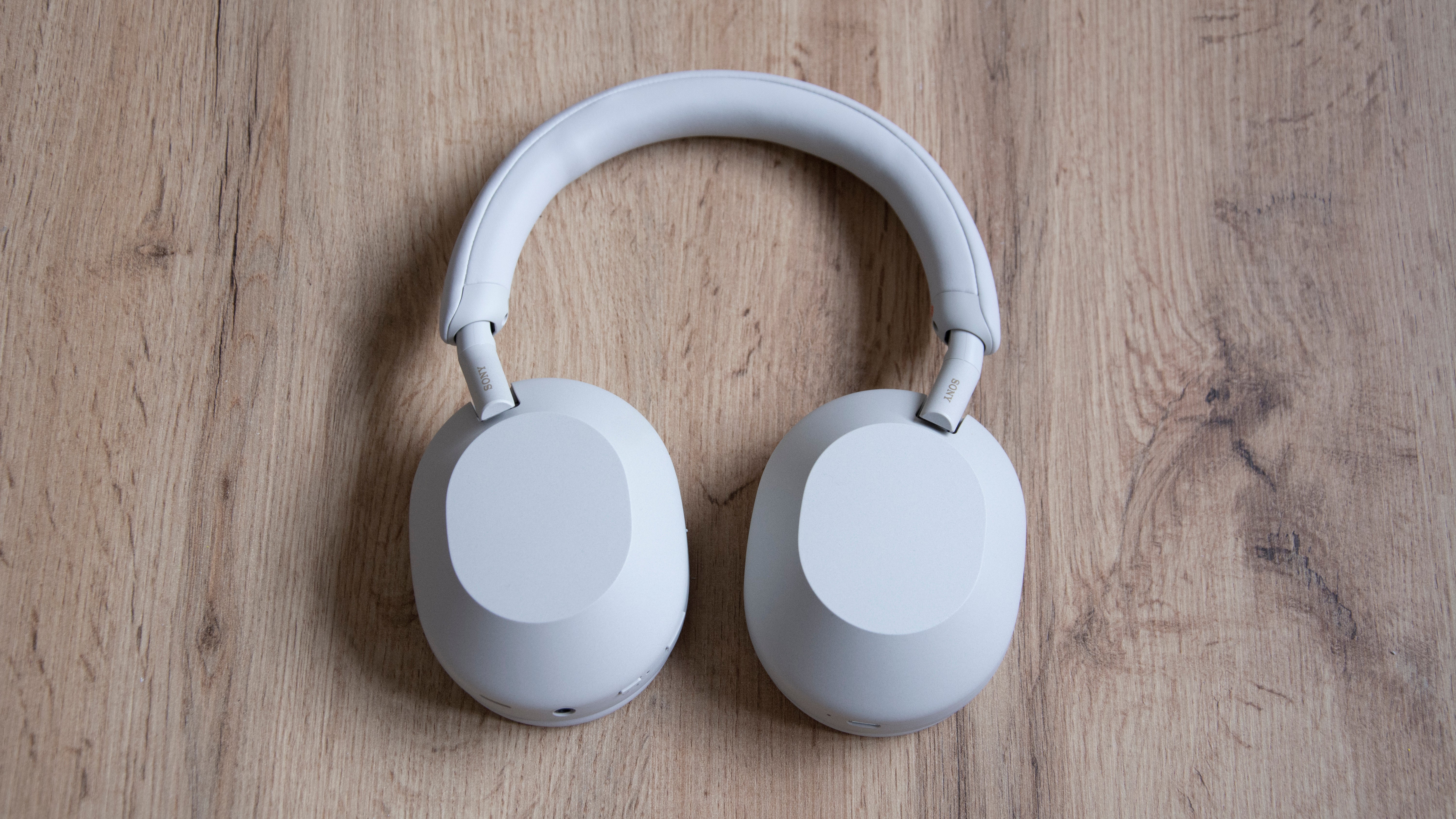 Sony WH-1000XM5 review - main image