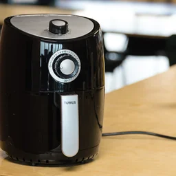 Tower T17023 2.2L Air Fryer review - lead image