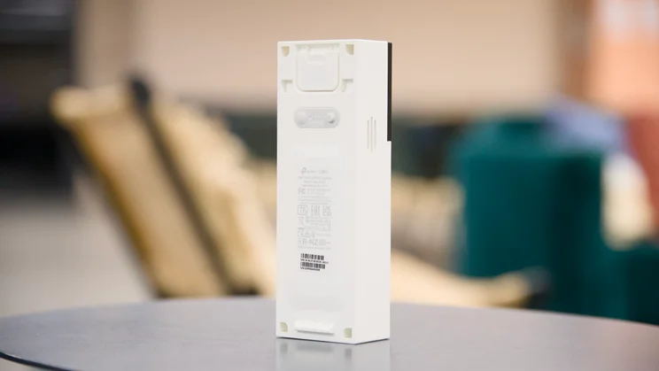 TP-Link Tapo D210 rear view