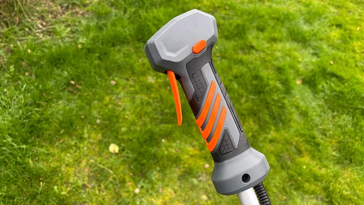 VonHaus 36V cordless 2-in-1 grass trimmer - close-up of joystick control